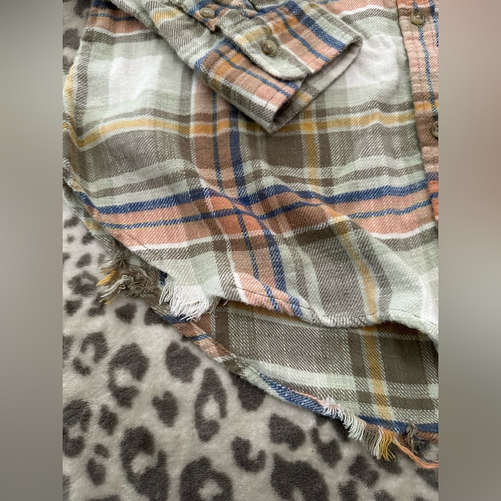 American Eagle Oversized Distressed Button Down S… - image 5